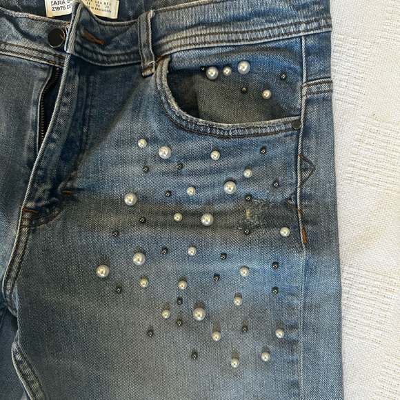 Zara Basic Denim Blue Jeans with Pearls - Picture 2 of 5